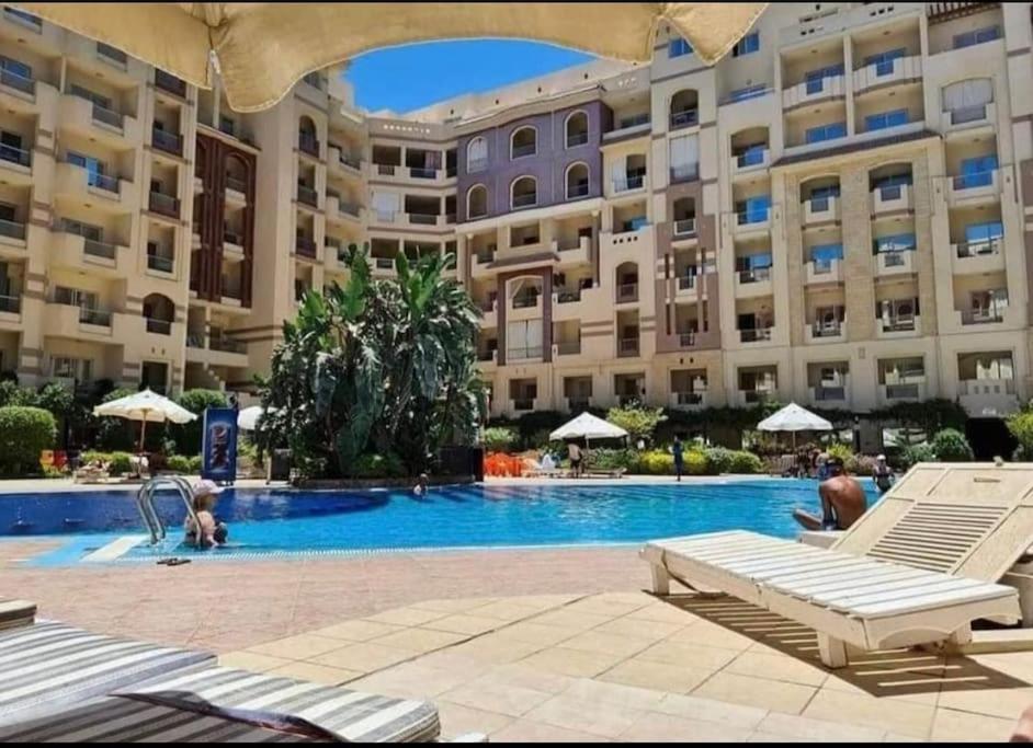 Sunny Studio With 3 Swimming Pools Florenza Hurghada Bagian luar foto